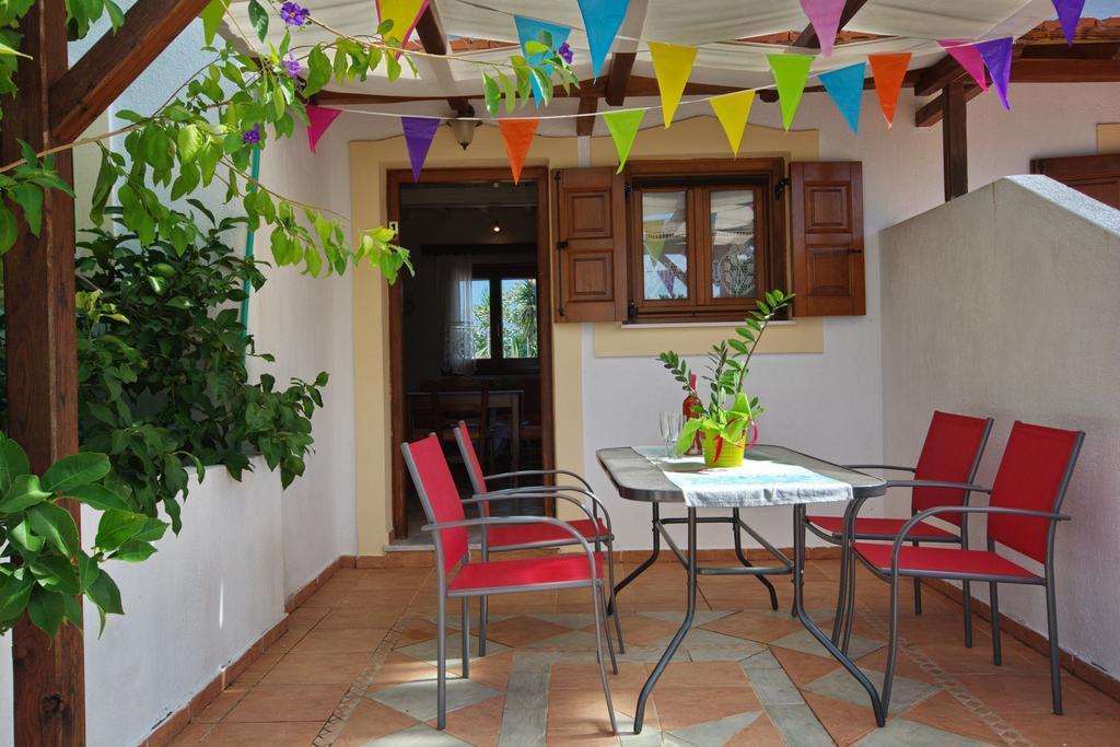 Kamelia Villas Votsi  Exterior photo
