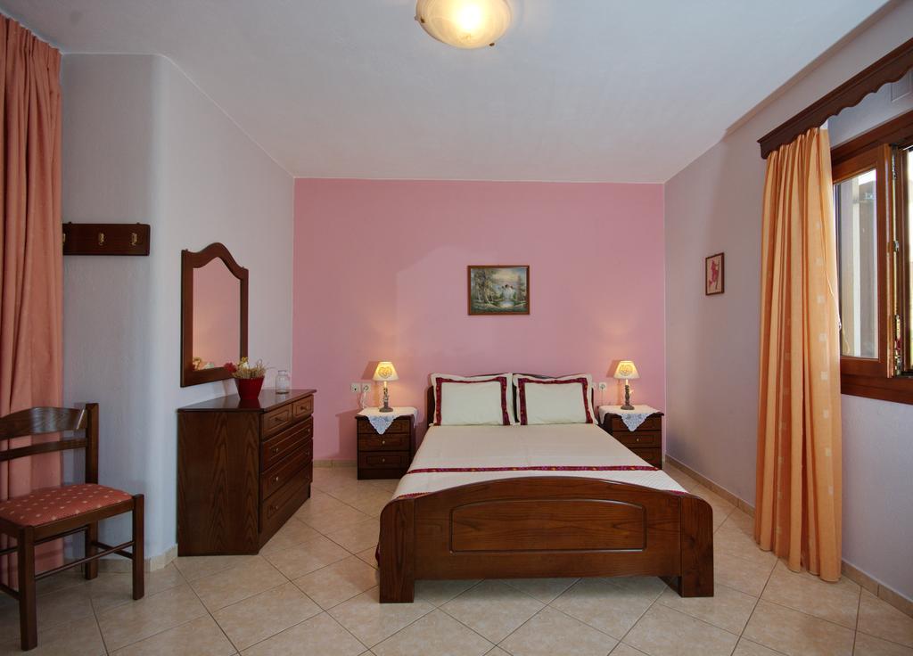 Kamelia Villas Votsi  Exterior photo