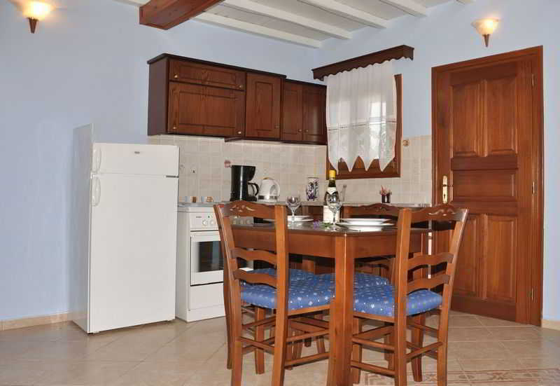 Kamelia Villas Votsi  Exterior photo